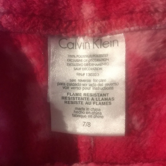 Calvin Klein Super Cute Pink Fuzzy Pyjama Pants Size 7/8 Girl - Picture 4 of 4